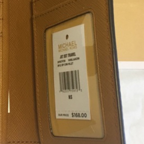 Micheal Kors Jet Set Wallet - Picture 16 of 16